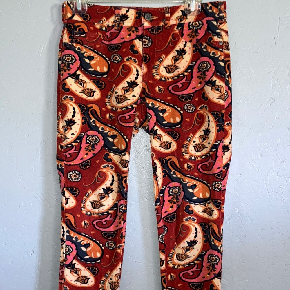 Women’s pants by Pilcro and the letter press